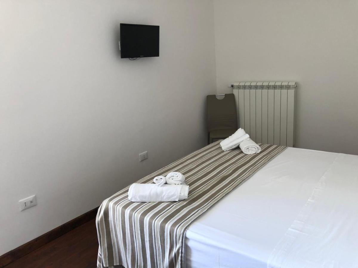 B&B Ornella Leverano Bagian luar foto