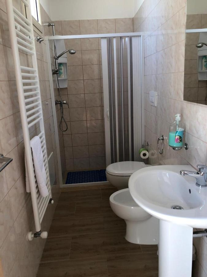 B&B Ornella Leverano Bagian luar foto