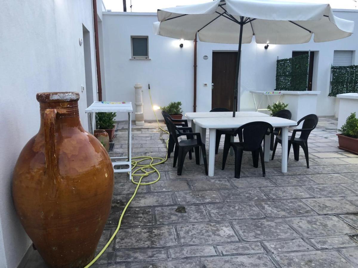 B&B Ornella Leverano Bagian luar foto
