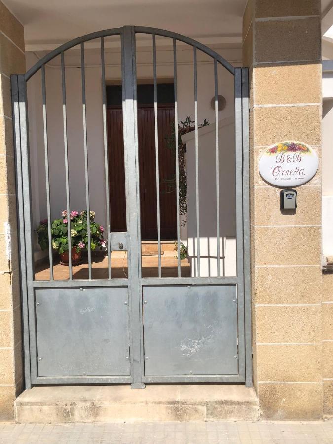 B&B Ornella Leverano Bagian luar foto