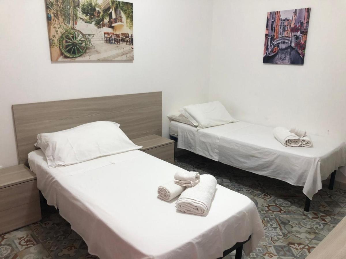 B&B Ornella Leverano Bagian luar foto