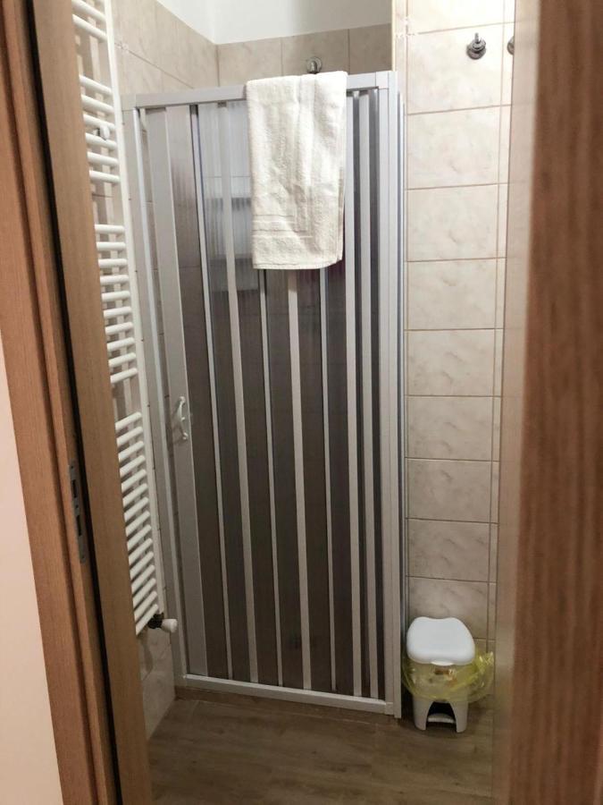B&B Ornella Leverano Bagian luar foto