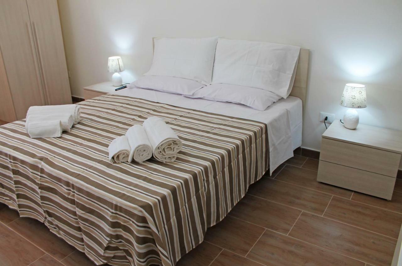 B&B Ornella Leverano Bagian luar foto